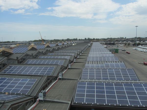 Caab Bologna pannelli fotovoltaici 1