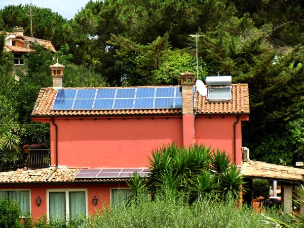 Pannelli fotovoltaici in edifici residenziali