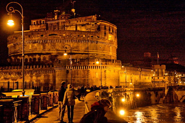 Caste Sant'Angelo, illuminazione