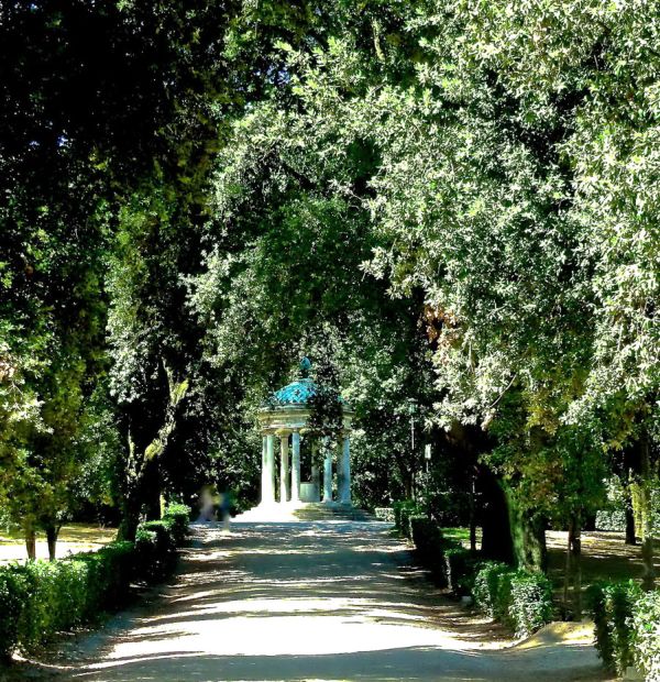 Renault - Villa Borghese - Viale dei Pupazzi